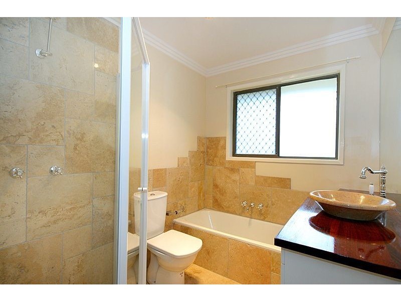 41 Steven St, Camira QLD 4300