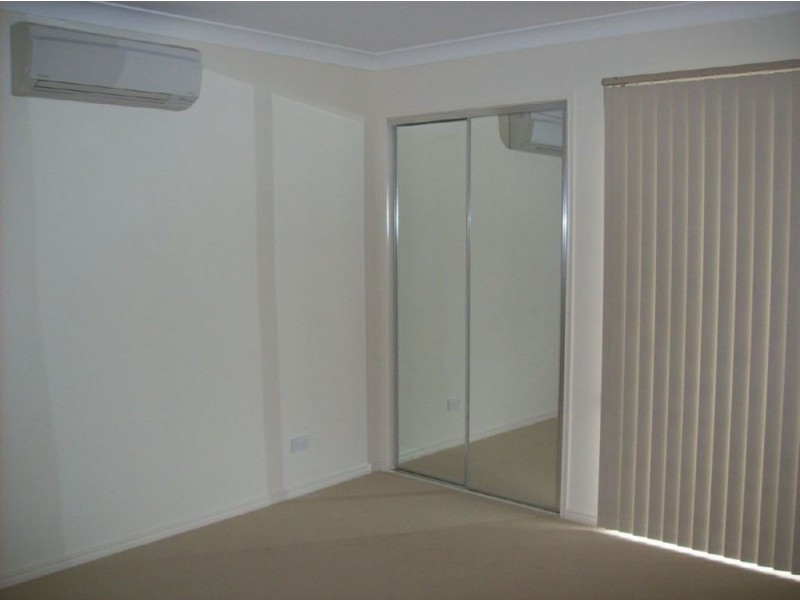 4 Skyline Ave, Springfield Lakes QLD 4300