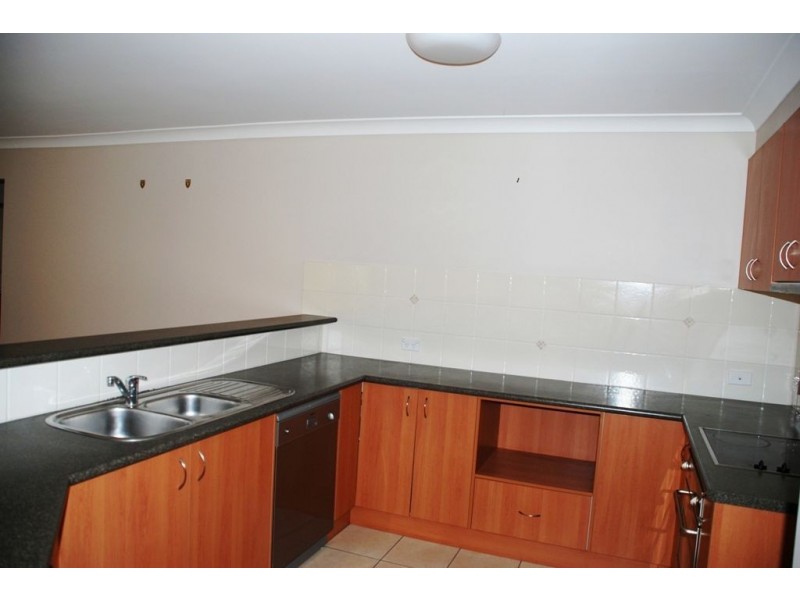 122 Sunview Rd, Springfield QLD 4300