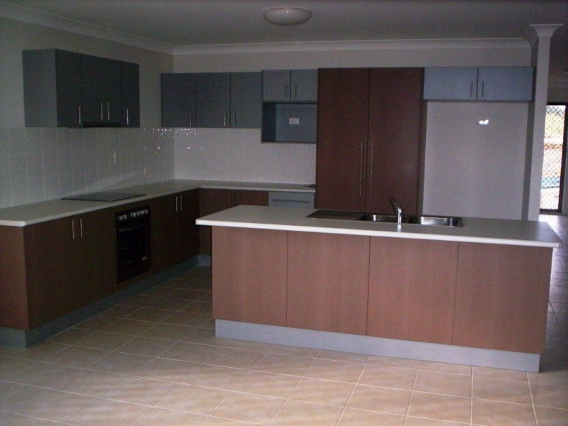 Springfield Lakes QLD 4300