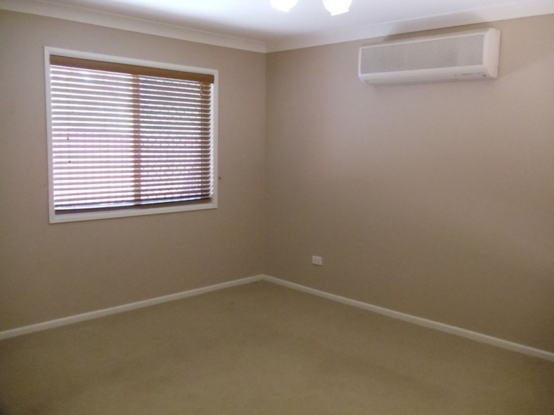 40 Bottlebrush Cres, Redbank Plains QLD 4301