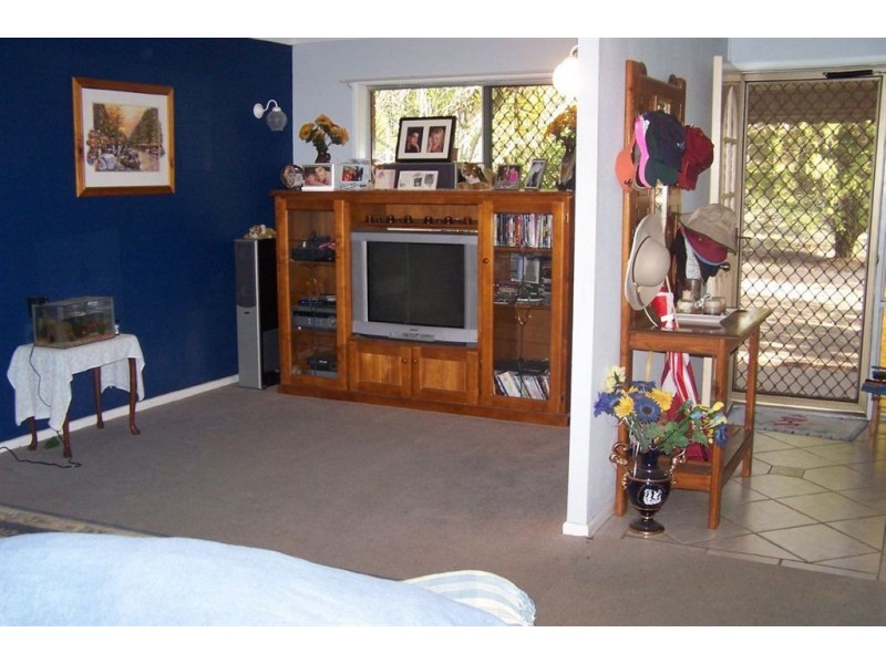 62-64 Mikkelsen Rd, Camira QLD 4300