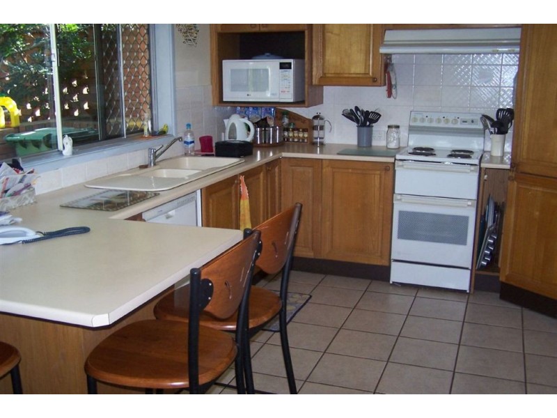 62-64 Mikkelsen Rd, Camira QLD 4300