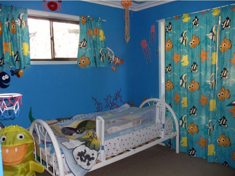 5 Lambrook Ct, Camira QLD 4300