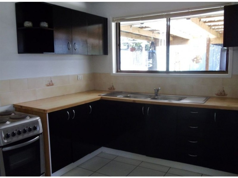 5 Lambrook Ct, Camira QLD 4300