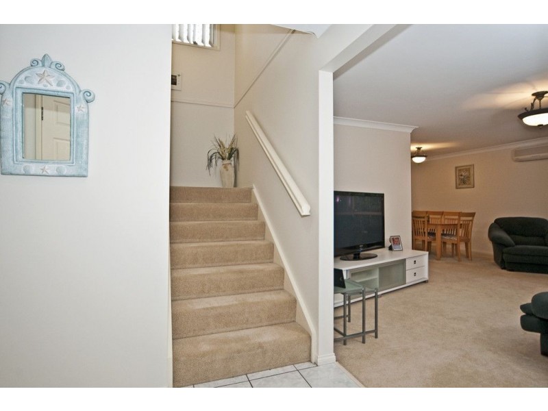 4 Dellwood Road, Springfield QLD 4300