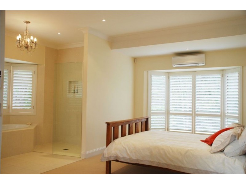 138 Vonda Youngman Dr, Tamborine QLD 4270