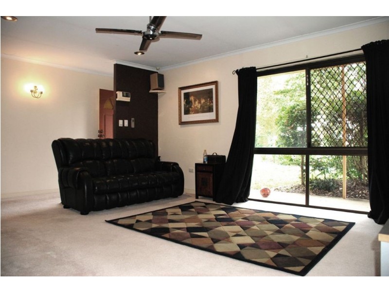 3 Coral Ct, Camira QLD 4300