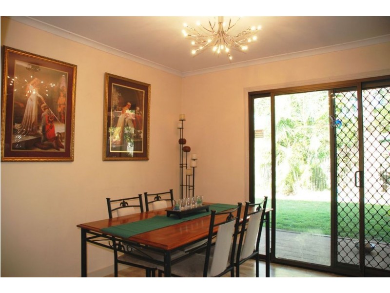 3 Coral Ct, Camira QLD 4300
