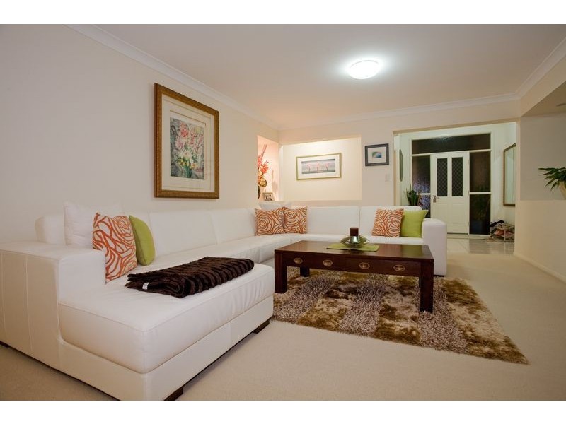 6 Greenland Ct, Springfield QLD 4300