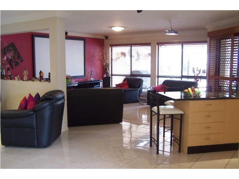 43 Oakview Crct, Brookwater QLD 4300