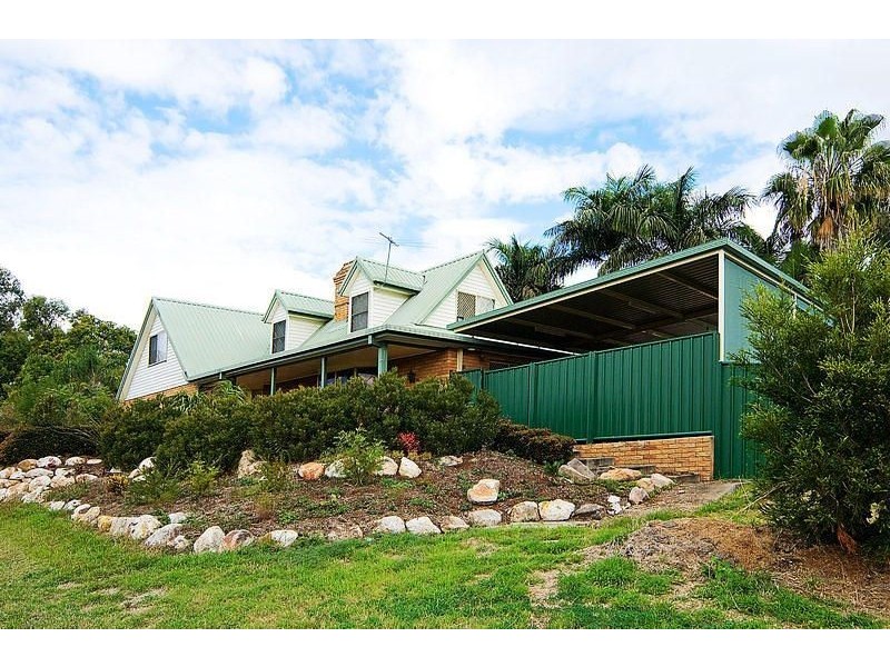 33 Wilkie Ave, Redbank Plains QLD 4301