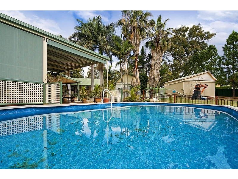 33 Wilkie Ave, Redbank Plains QLD 4301
