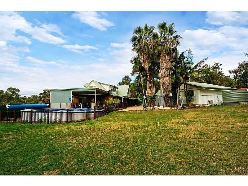 33 Wilkie Ave, Redbank Plains QLD 4301