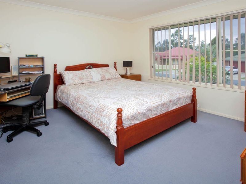 4 Gila Place, Springfield QLD 4300