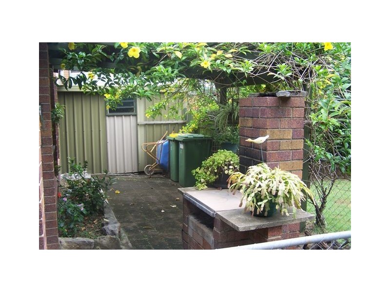 2 Lacey St, Camira QLD 4300