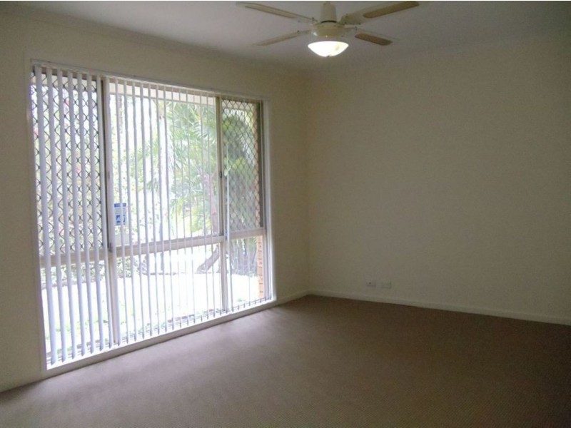 6 Paula Crt, Camira QLD 4300