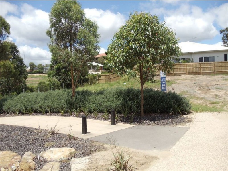 17 Canopy Crt, Brookwater QLD 4300