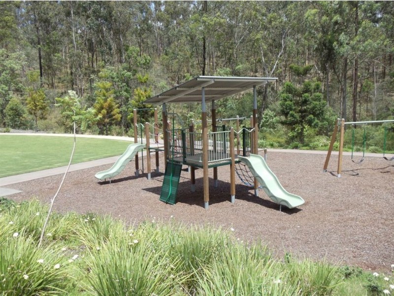 17 Canopy Crt, Brookwater QLD 4300