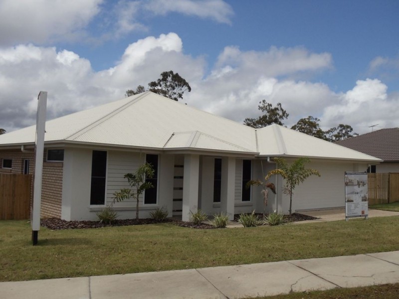 12 Dillon Ave, Augustine Heights QLD 4300