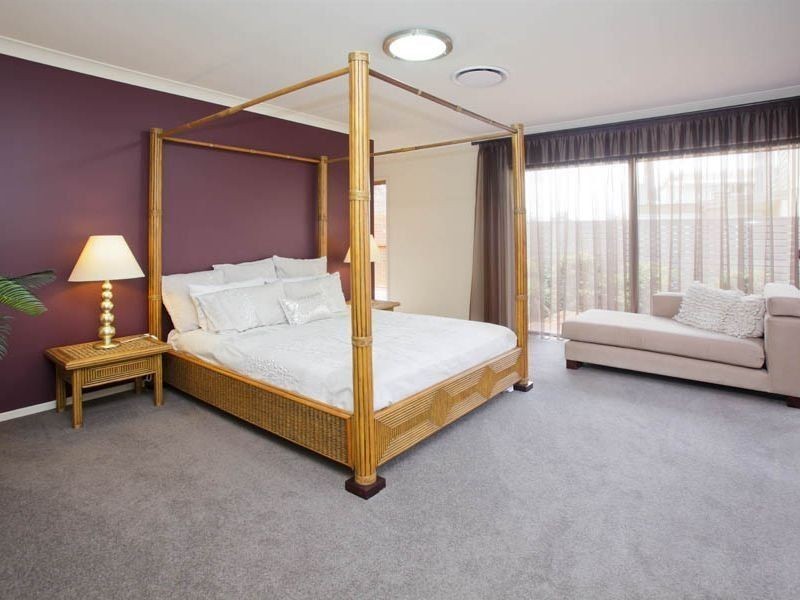 12 Crest Ridge Pde, Brookwater QLD 4300