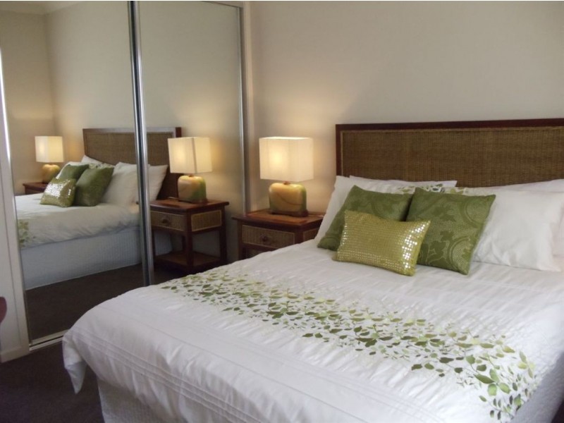 12 Crest Ridge Pde, Brookwater QLD 4300