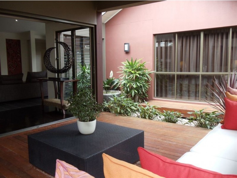 12 Crest Ridge Pde, Brookwater QLD 4300