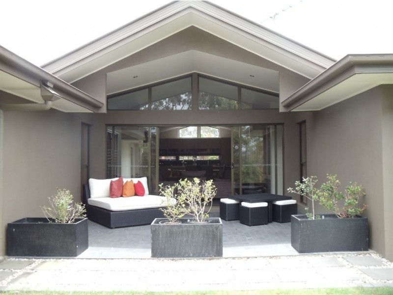 12 Crest Ridge Pde, Brookwater QLD 4300