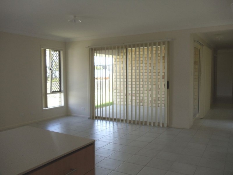 24 O’Brien Crt, Collingwood Park QLD 4301