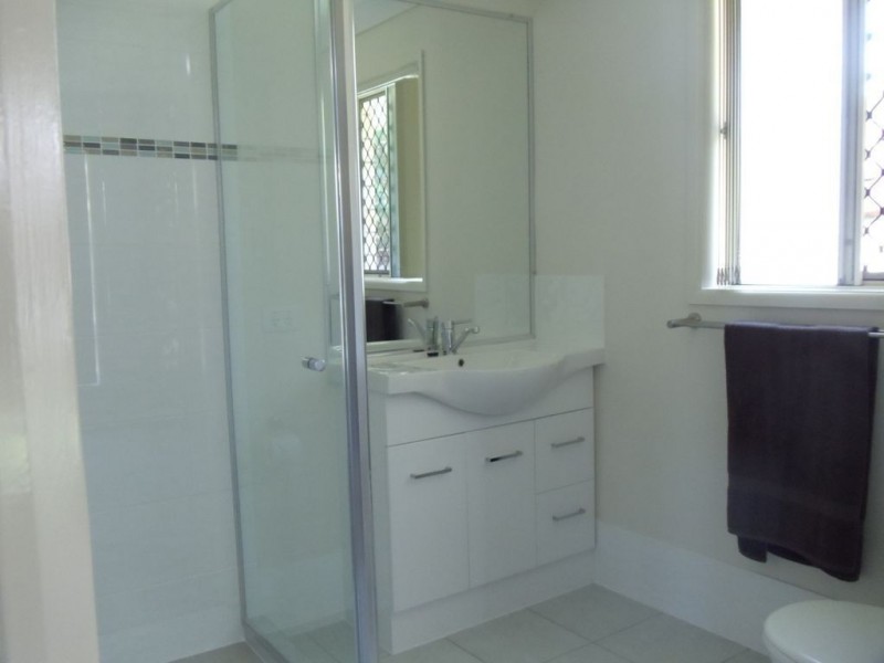 24 O’Brien Crt, Collingwood Park QLD 4301