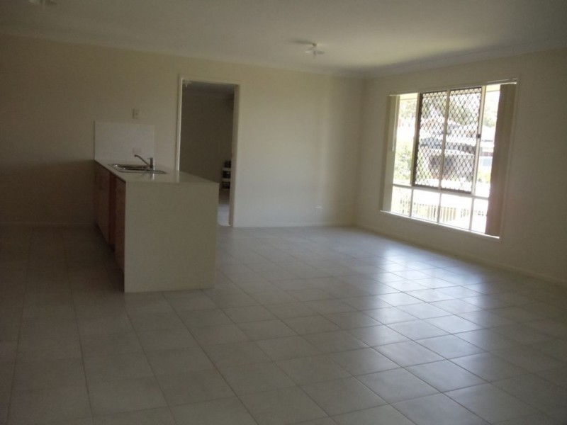 24 O’Brien Crt, Collingwood Park QLD 4301