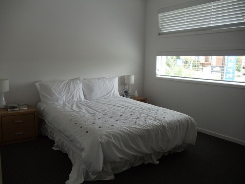 4 Wildflower Drive, Springfield Lakes QLD 4300