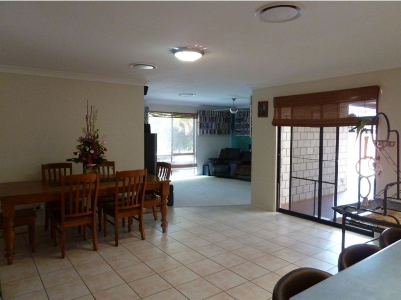 12 Paton Cres, Forest Lake QLD 4078