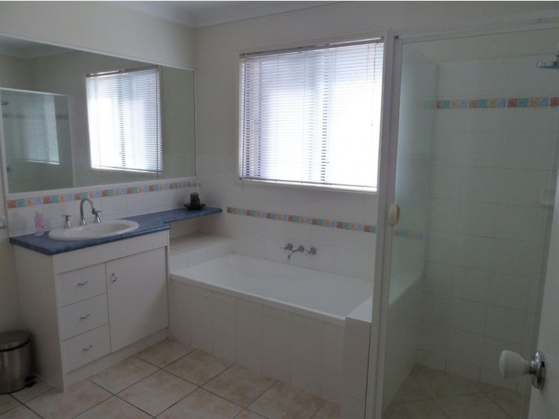 12 Paton Cres, Forest Lake QLD 4078