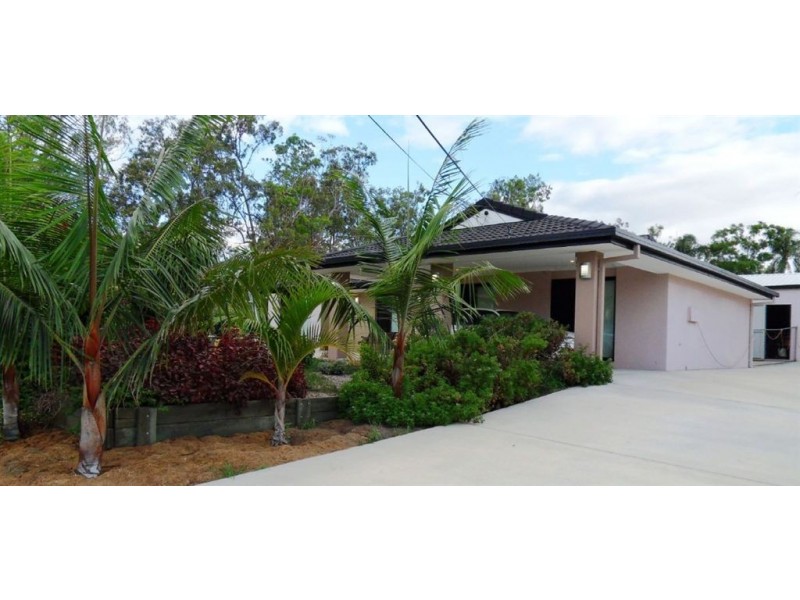 131-133 Cochrane St, Camira QLD 4300