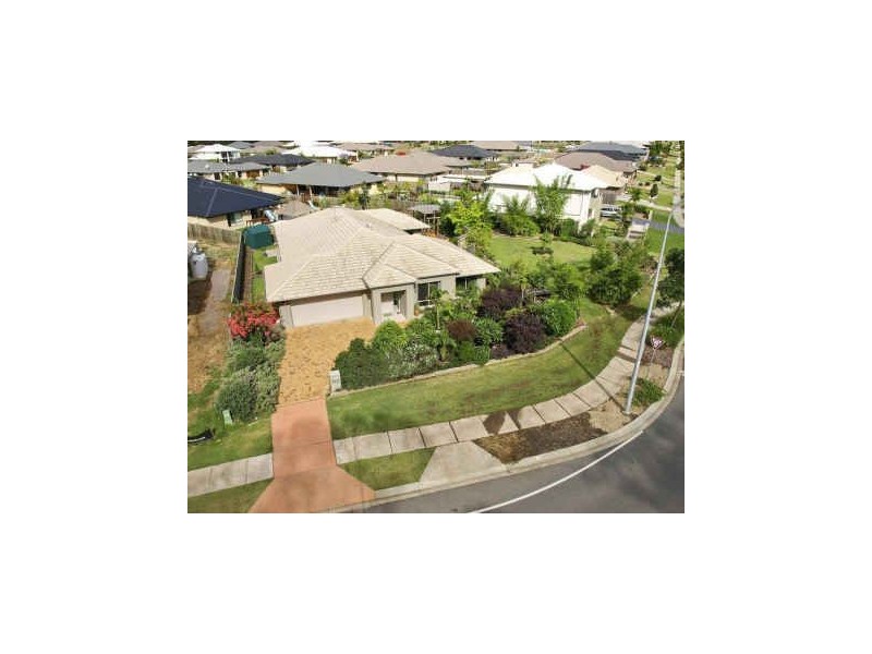 92 Santa Monica Dr, Augustine Heights QLD 4300