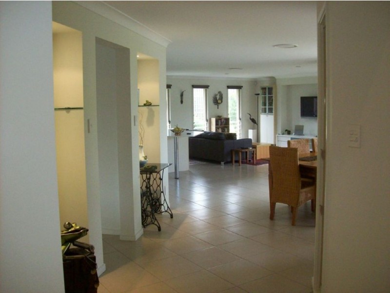 92 Santa Monica Dr, Augustine Heights QLD 4300