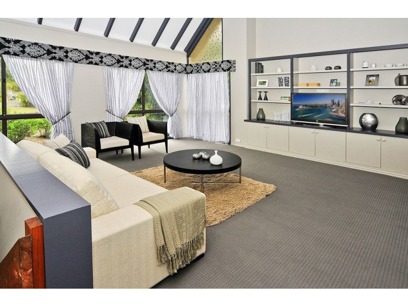372 Old Logan Road, Camira QLD 4300