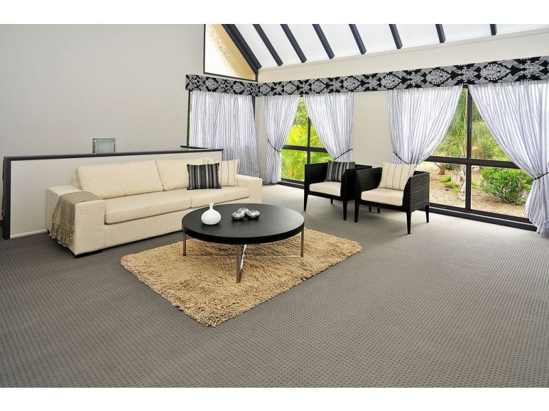 372 Old Logan Road, Camira QLD 4300