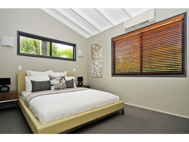 372 Old Logan Road, Camira QLD 4300