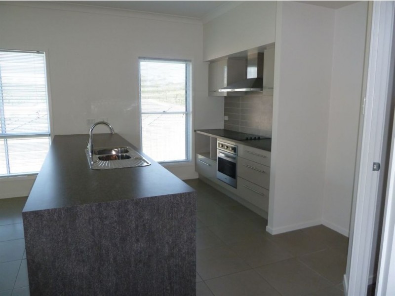 12 Dillon Ave, Augustine Heights QLD 4300