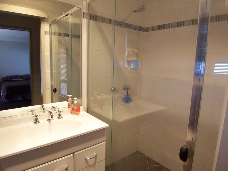 15 Skinner St, Collingwood Park QLD 4301