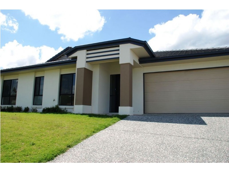 4 Ambrose Dr, Augustine Heights QLD 4300