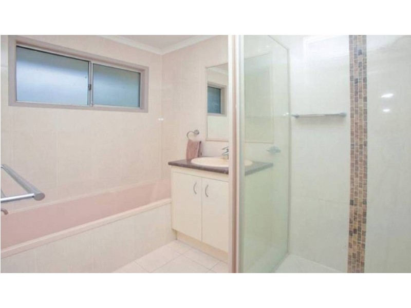 21 Lowana Street, Camira QLD 4300