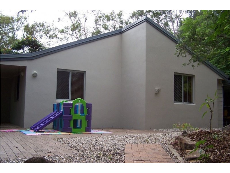 6 Lisa Crt, Bellbird Park QLD 4300