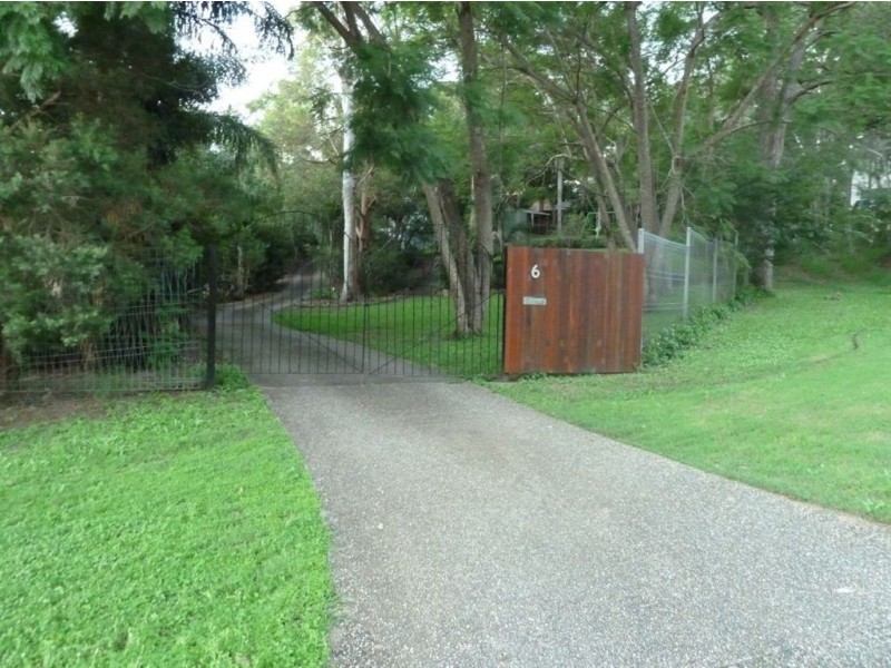 6 Lisa Crt, Bellbird Park QLD 4300