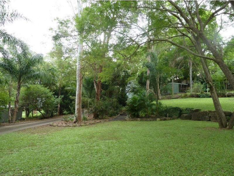6 Lisa Crt, Bellbird Park QLD 4300
