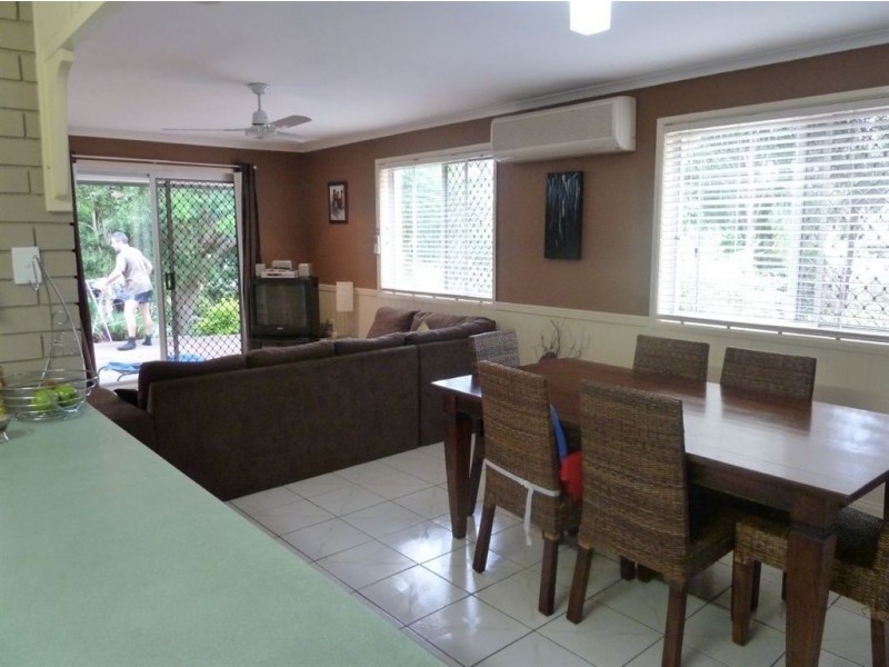 6 Lisa Crt, Bellbird Park QLD 4300