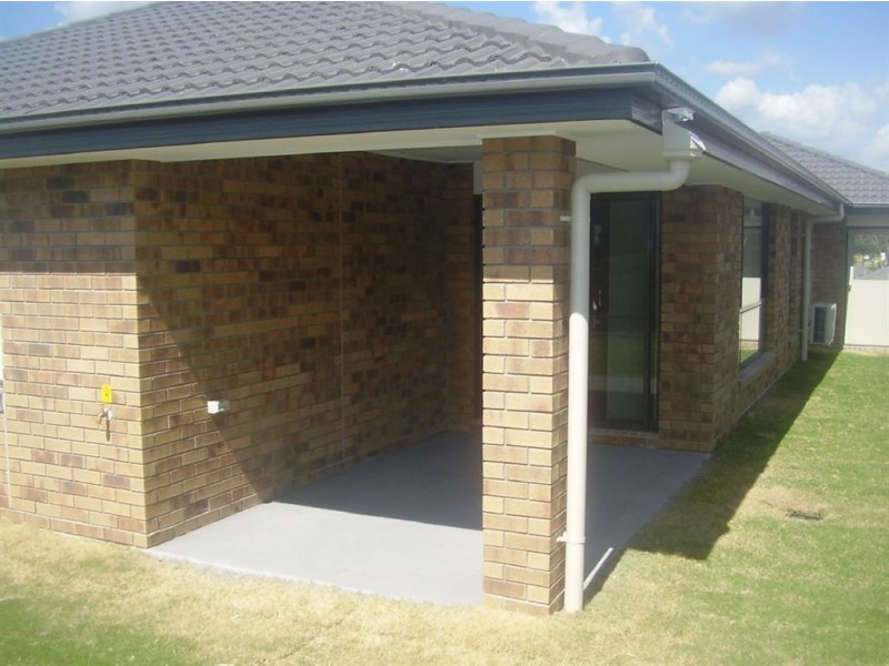 48 Huntley Dr, Redbank Plains QLD 4301
