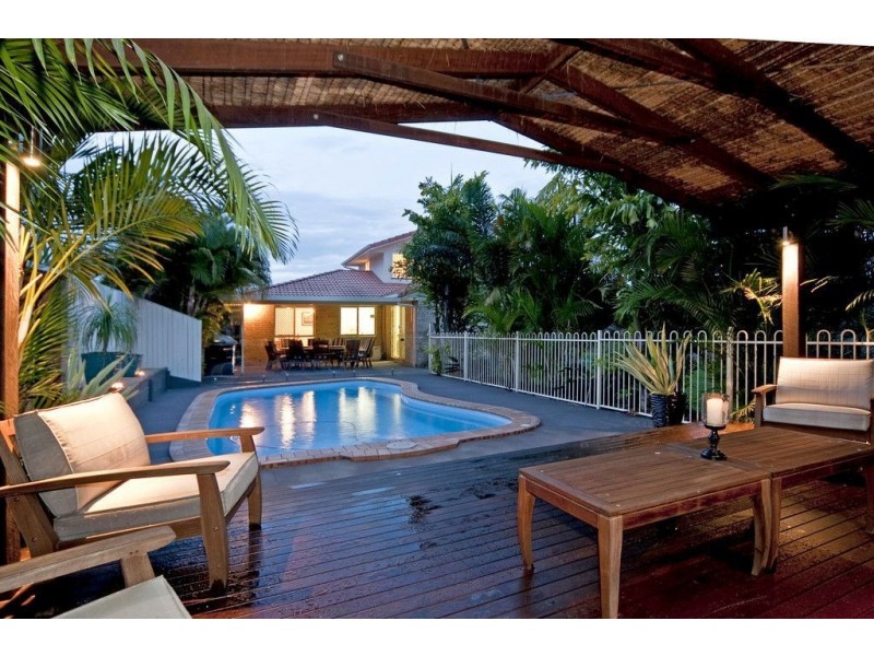4 Dellwood Road, Springfield QLD 4300